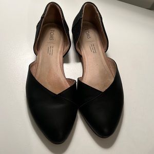 Tom’s Jutti D’orsay Flat